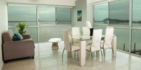 Riverfront II, piso 2, suite vista al rio, Puerto Santa Ana, Guayaquil